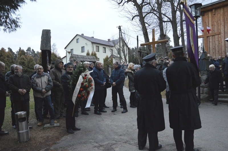 Tłumy uczestniczyły w pogrzebie Stefana Wolaka, byłego wójta gminy Gródek nad Dunajcem [ZDJĘCIA]