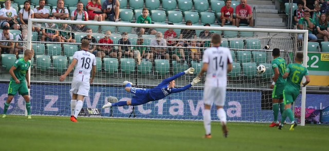 [OCENY PIŁKARZY ŚLĄSKA] Śląsk - Pogoń Szczecin 0:0. To nie było wielkie widowisko. WKS zremisował z Pogonią Szczecin 0:0. Oto nasze subiektywne oceny piłkarzy WKS-u. Kto był najlepszy? Kto najgorszy? DO KOLEJNYCH PIŁKARZY MOŻNA PRZEJŚĆ UŻYWAJĄC STRZAŁEK