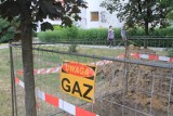 Podczas prac ziemnych w Tarnowie Podgórnym uszkodzono rurę z gazem. Straż ewakuowała 55 osób z okolicznych budynków
