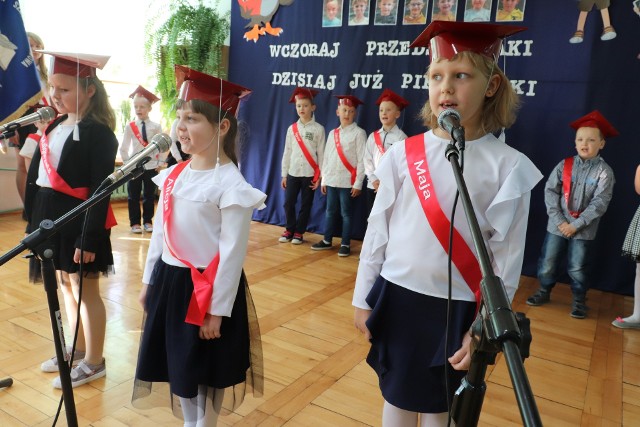 Klasa pierwsza w Gielniowie złożyła ślubowanie.