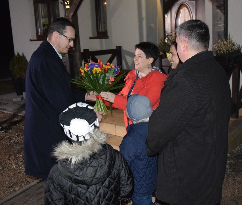 Premier Mateusz Morawiecki odwiedził rodzinę z Gołczy