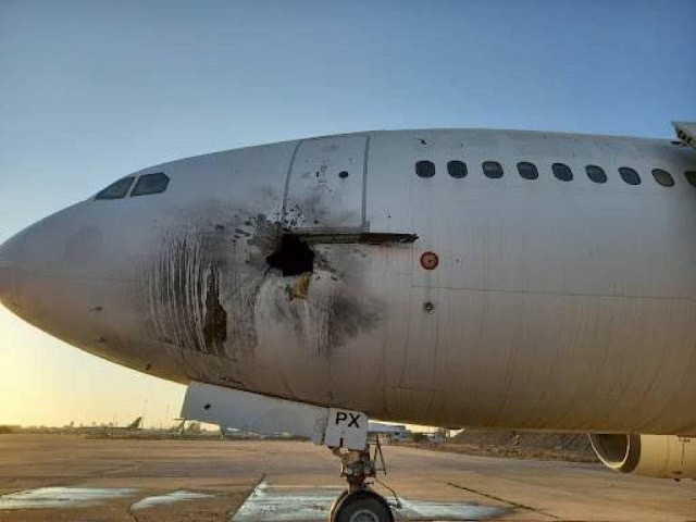 Rakiety uszkodziły starego airbusa należącego do Iraqi Airways