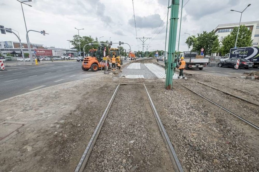 Tramwaje nie kursują ul. Jana Pawła II na odcinku od ronda...