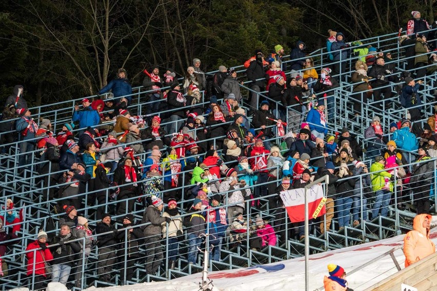 Skoki w Zakopanem 2020. Kibice już są. Opanowali Wielką Krokiew na kwalifikacjach 