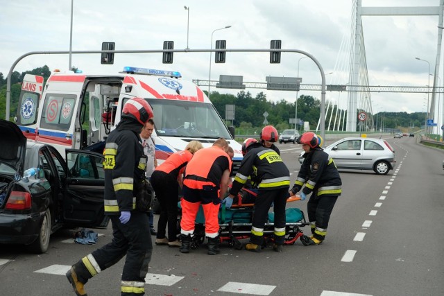 Wypadek wydarzył się na obwodnicy Świecia. Zdjęcie ilustracyjne.