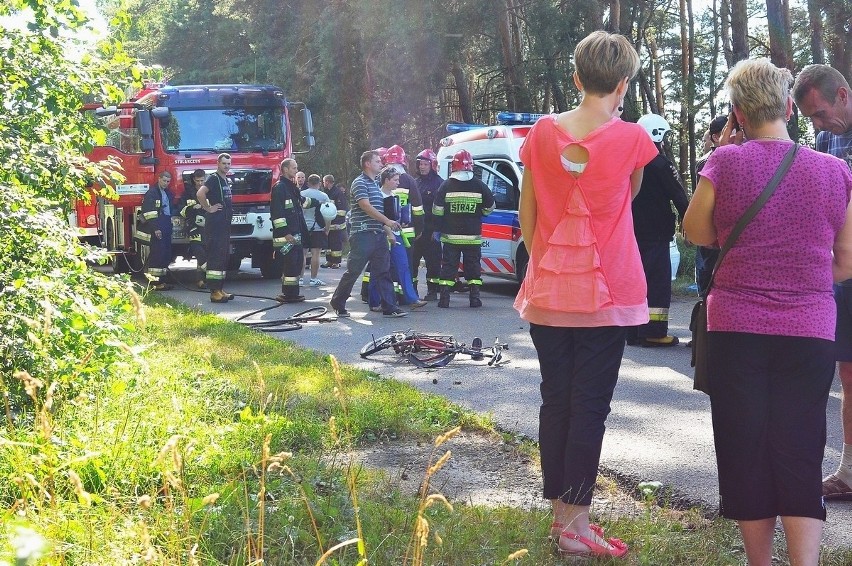 Samochód wjechał w rowerzystów. 6 osób rannych. Kierowca był...