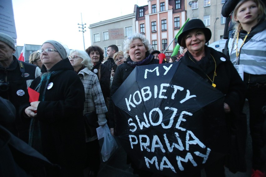 Śląska Manifa 2018 w Katowicach. Strajk kobiet