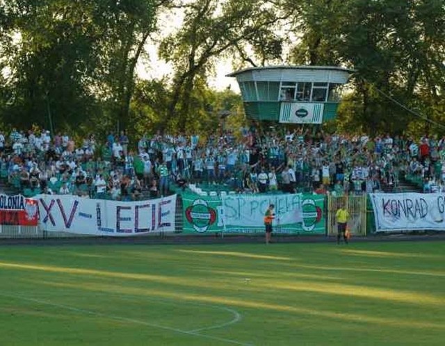 Kibice Radomiaka wejdą na swój stadion i będą oglądać mecze radomskiego trzecioligowca.  