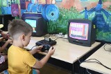 Oldskulowe gry wideo czekają na fanów w Muzeum Zabawek i Zabawy w Kielcach. Unikatowe konsole i retro rozrywka - gwarantowane