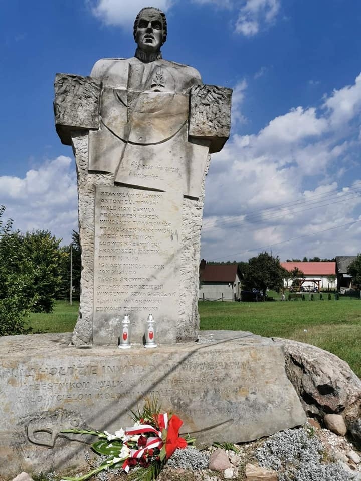 Obchody Święta Wojska Polskiego i rocznicy "Cudu nad Wisłą" w Kunowie (ZDJĘCIA)