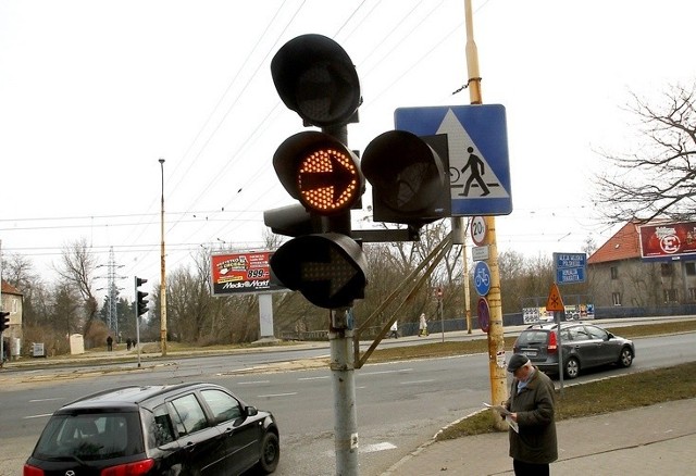 W Szczecinie trwa naprawa sygnalizatorów świetlnych informujących o czasie czekania na zielone światło.
