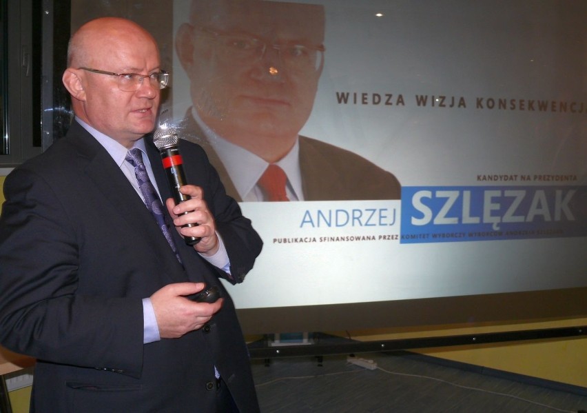Andrzej Szlęzak na inauguracji startu do wyborów.