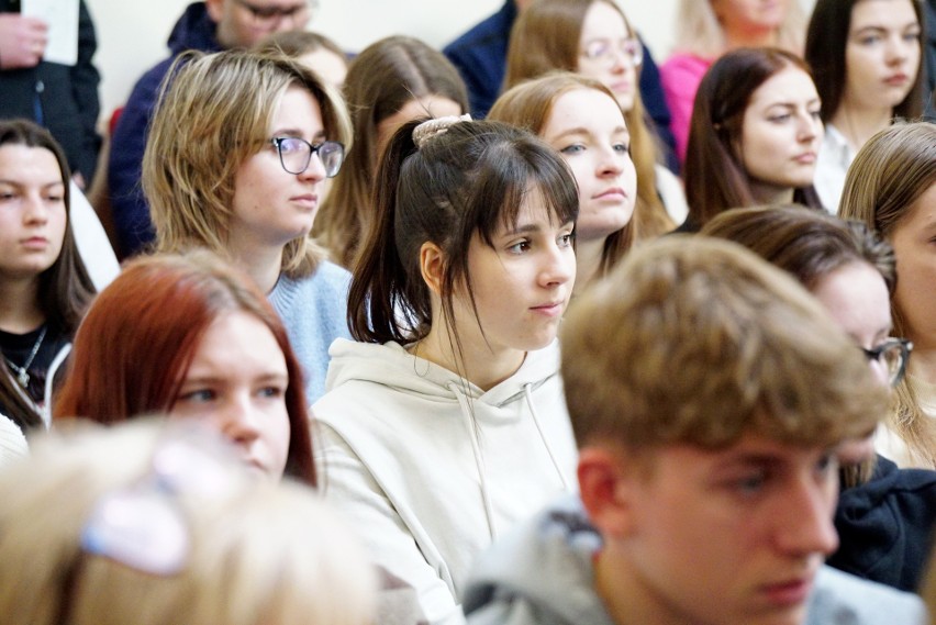 Wincenty Pol kusi nowoczesnością i zaprasza do siebie przyszłych żaków