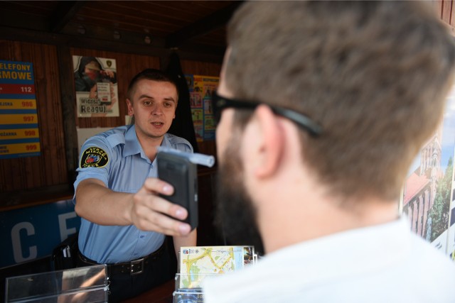 Badanie alkomatem u dwóch kierowców  z powiatu tucholskiego wykazało promile.