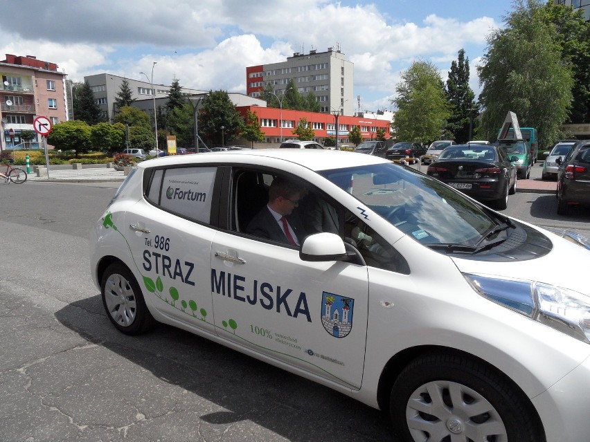 Elektryczne auto dla Straży Miejskiej w Częstochowie [ZDJĘCIA]