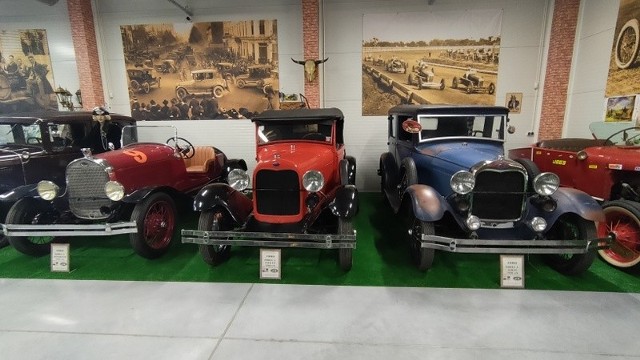 Muzeum Ford Mobil w Będzinie prezentuje wyjątkową kolekcję samochodów Zobacz kolejne zdjęcia/plansze. Przesuwaj zdjęcia w prawo - naciśnij strzałkę lub przycisk NASTĘPNE