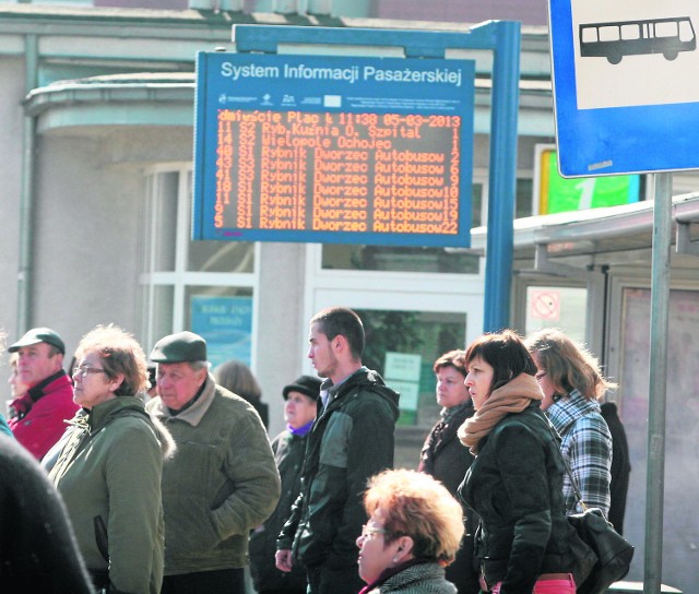 Wszystkich Świętych w Rybniku: Autobusy jeżdżą za darmo