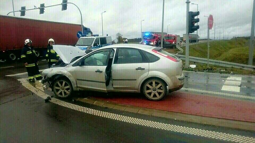 Oprócz kobiety do szpitala trafił też kierowca.