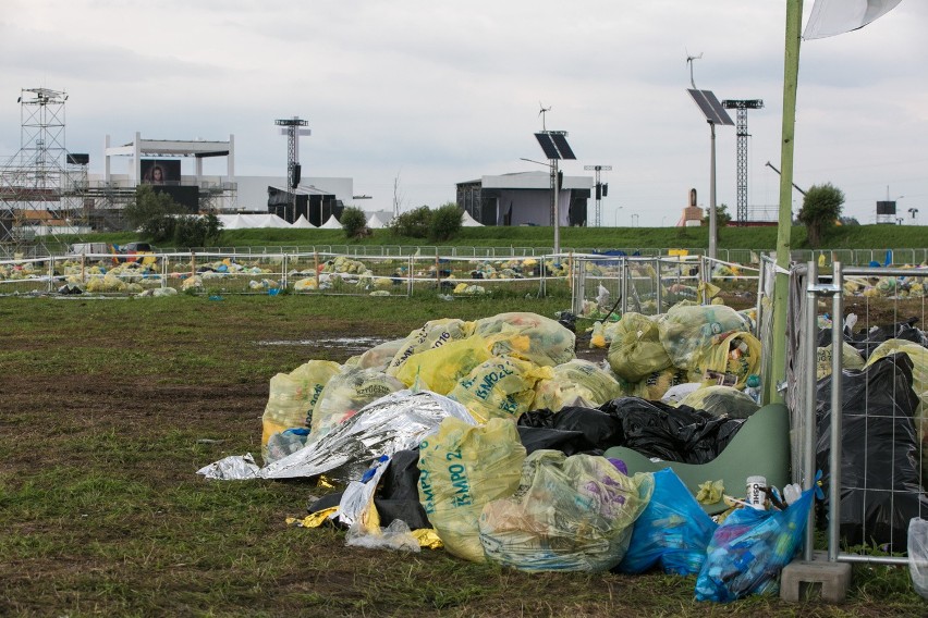 Sprzątanie Brzegów po uroczystościach