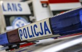 Policjanci z Lubaczowa pomogli 46-latkowi, któremu groziło wychłodzenie. Mężczyzna spał na ławce na przystanku