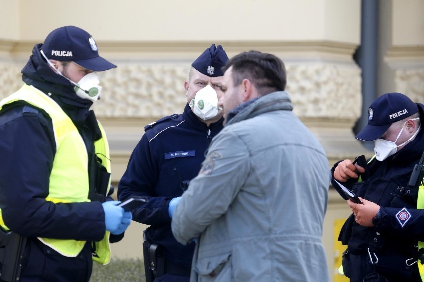 W związku z rosnącą liczbą zakażeń w Poznaniu i Wielkopolsce...