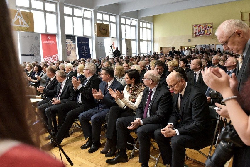 Lublin: Zamoy świętuje 100-lecie. Zabawa potrwa do białego rana [ZDJĘCIA]