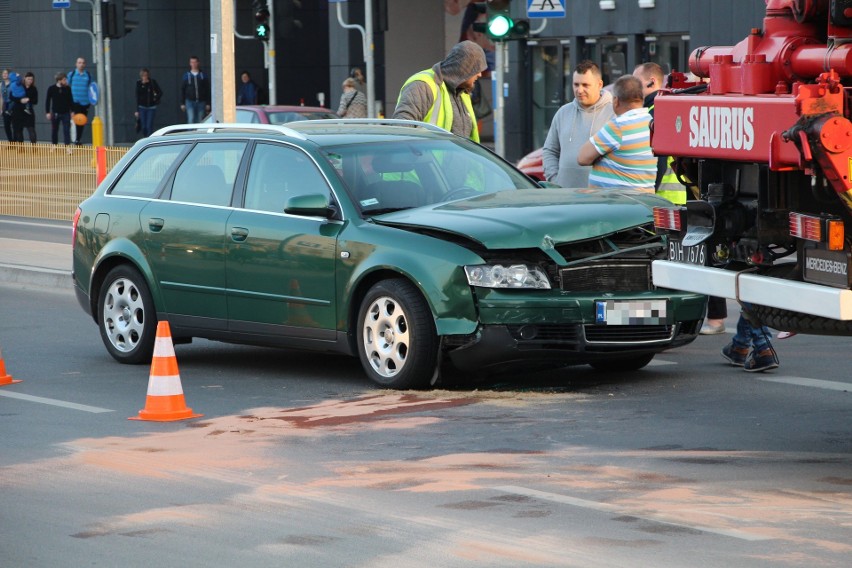 - Na ul. Jurowieckiej z parkingu na przeciw galerii...