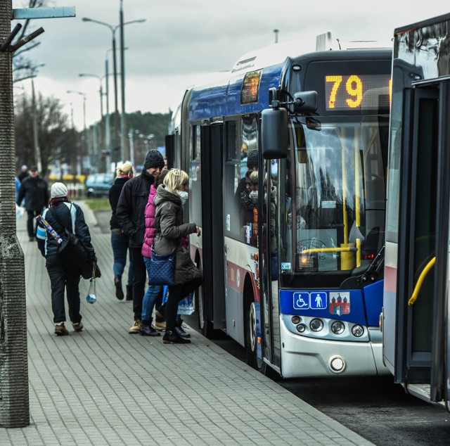 Linia 79 będzie kursowała na Kapuściska tylko do końca grudnia. Później jej trasa zostanie skrócona, co wywołało krytykę.