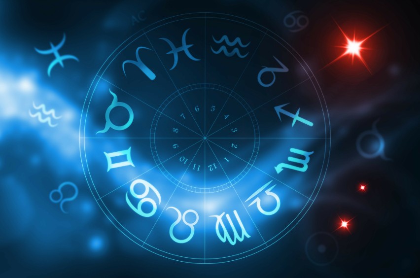 Horoskopy zawierają informacje ;nf i przewidywania dotyczące...