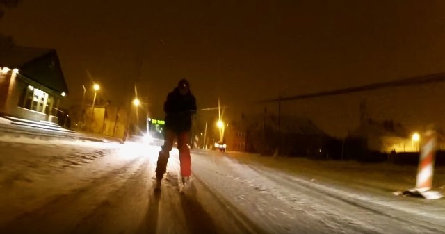 Tak się jeździ nocą na nartach po Poznaniu!