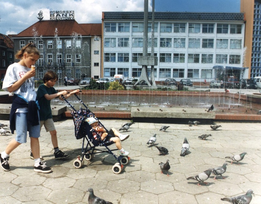 Koszaliński rynek z 2000 roku