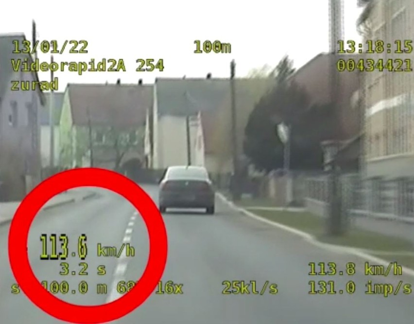 Pirat drogowy gnał przez Kujawy z prędkością 113 km/h.