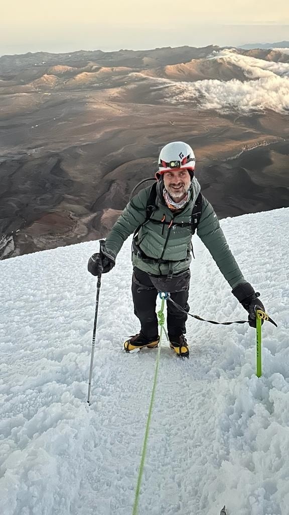 Paweł Pyzara, przedsiębiorca z Radomia, zdobył najwyższy szczyt Ekwadoru. Zobacz niesamowite zdjęcia