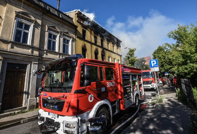 Na miejscu kolizji pojawili się strażacy.