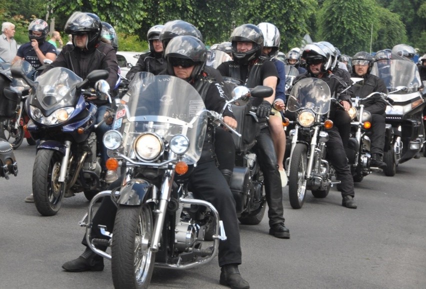 Motoserce w Końskich. 200 motocykli przejechało przez centrum miasta