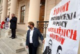 Protest lubelskiego KOD w obronie niezawisłości sędziów na Krakowskim Przedmieściu. Zobacz zdjęcia