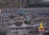 Tragedia we Włoszech. Wykoleił się pociąg jadący z Mediolanu. Są zabici. Ponad 100 osób zostało rannych