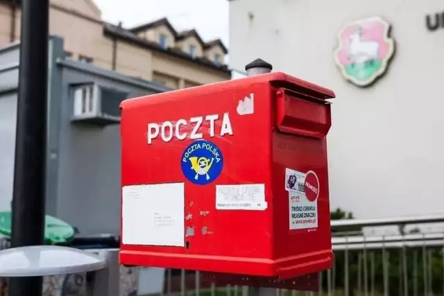 Pracownicy Poczty Polskiej mogą liczyć między innymi na trzynastą pensję