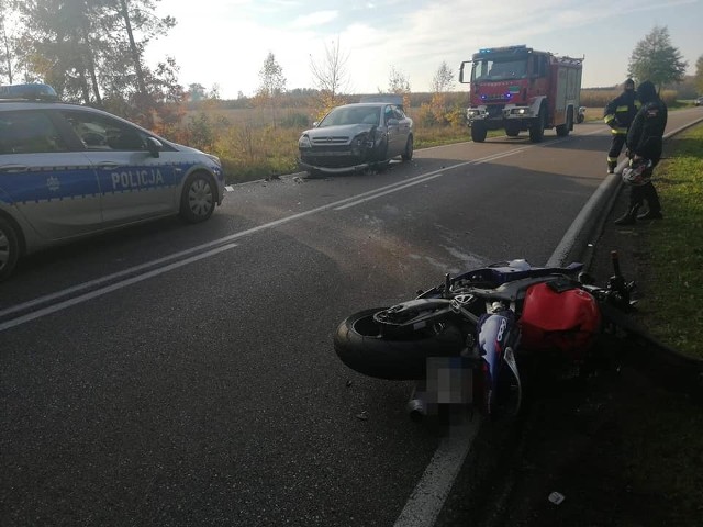 Zderzenie motocyklisty z samochodem osobowym na trasie Brańsk - Kalnica