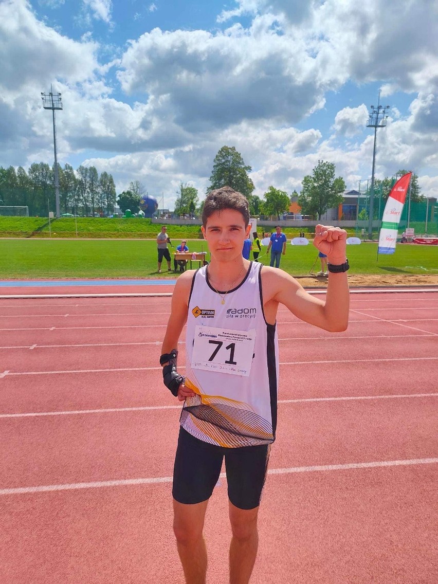 Radomianin Filip Wojtunik, lekkoatleta RLTL Optimy Radom trzykrotnym medalistą paralekkoatletycznych Mistrzostw Polski