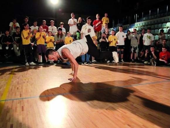 Zawody breakdance w Jezierzycach.