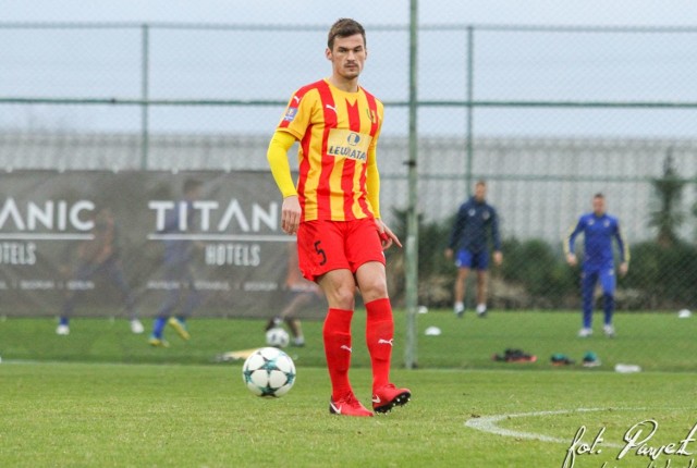 Adnan Kovacević doznał kontuzji w Turcji i wrócił do Kielc