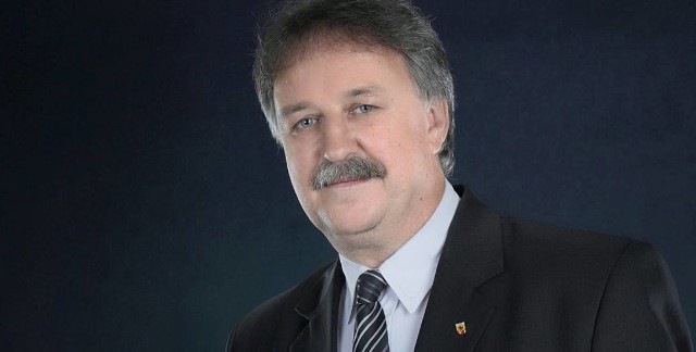 Zenon Rydelski, przewodniczący rady powiatu.