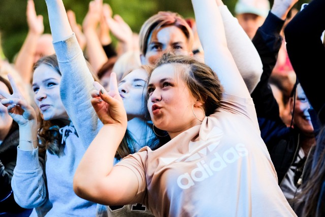 Dni Swarzędza 2018 rozpoczęły się w piątek, 22 czerwca. Imprezę na polanie przy ul. Strzeleckiej otworzył koncert zespołu Boys.Przejdź do kolejnego zdjęcia --->