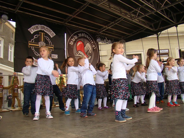 Na scenie popisywali się m.in. maluchy z Przedszkola ,,Pod Muchomorkiem&#8217;&#8217; w Babimoście