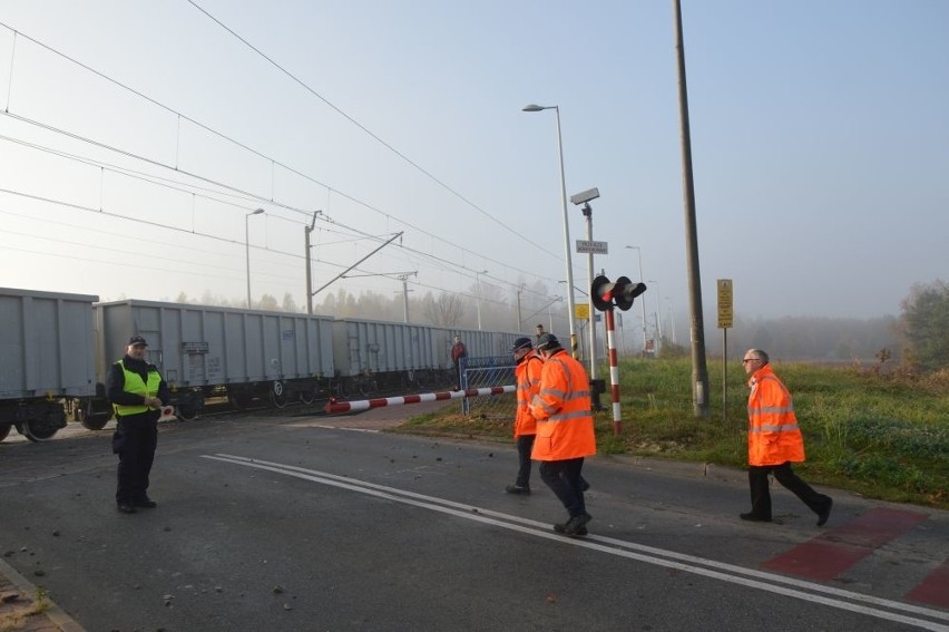 Po wypadku dwóch pociągów Suchedniowie. Wielkie zamieszanie w ruchu (ZDJĘCIA, WIDEO)