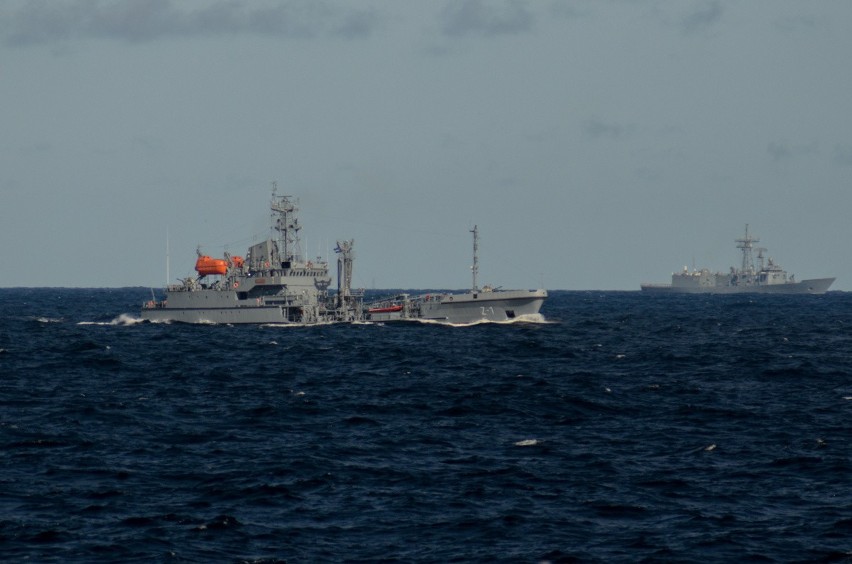 Ćwiczenia Marynarki Wojennej na Bałtyku. Ćwiczą okręty z Polski,Kanady i Niemiec przy wsparciu samolotów i śmigłowców [zdjęcia]