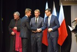 Premier Morawiecki w Janowie Lubelskim chwalił młodzież: - Będziecie torowali drogę do lepszej Rzeczypospolitej