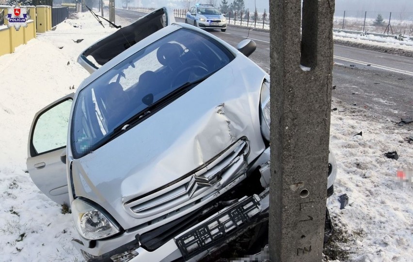 Wypadek w Łukowie. Pięć osób przewiezionych do szpitala