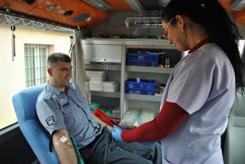 Pracownicy Zakładu Karnego w Koszalinie po raz kolejny oddawali krew